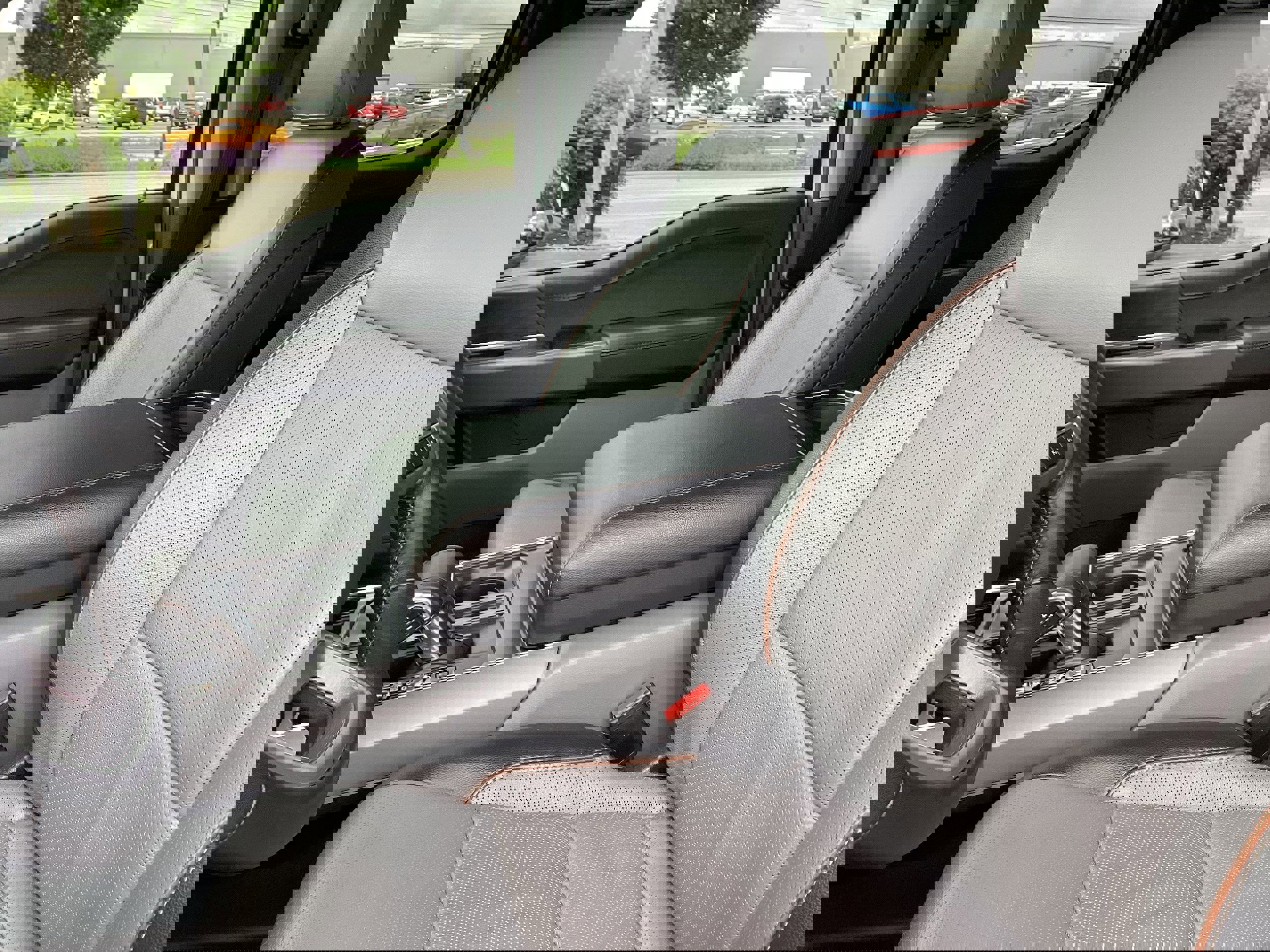 Used 2024 Ford F150 Lariat image 12