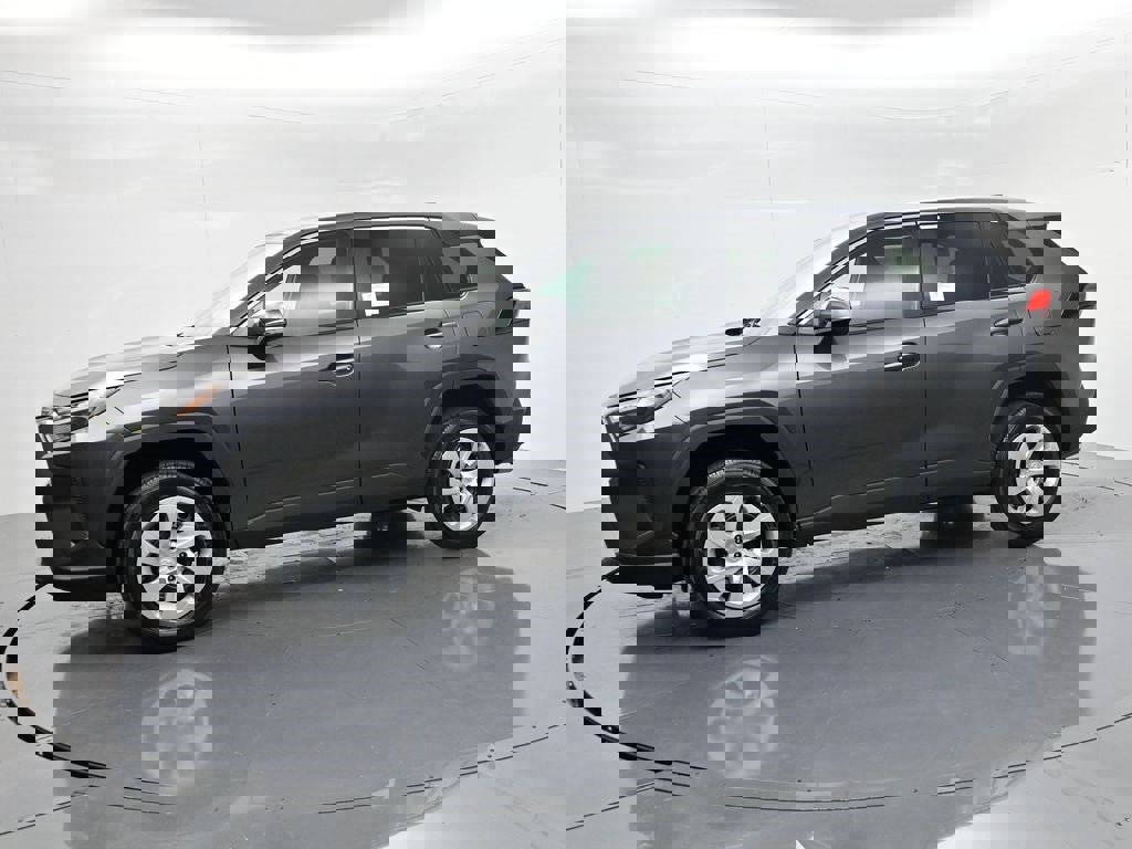 New 2025 Toyota RAV4 LE image 4