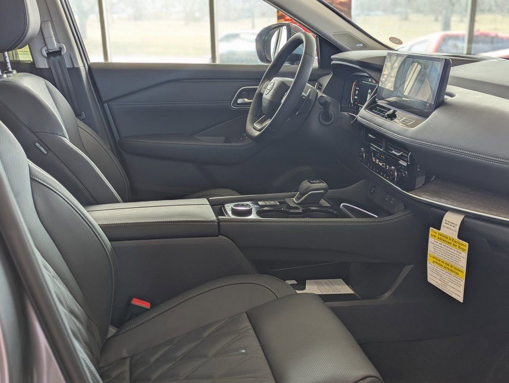 New 2026 Nissan Rogue Platinum image 40