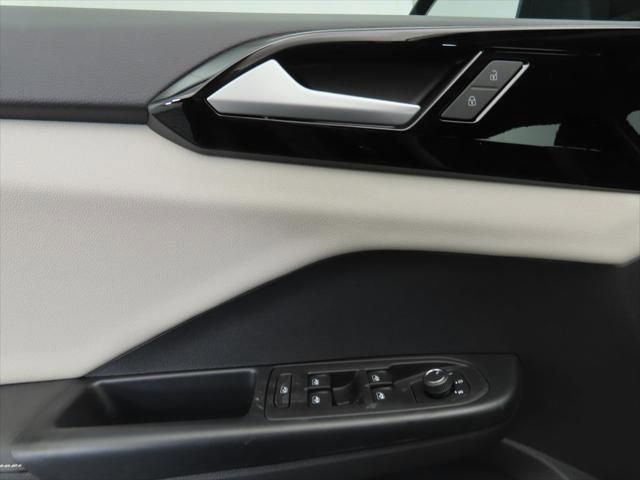 New 2026 Volkswagen Taos S image 23