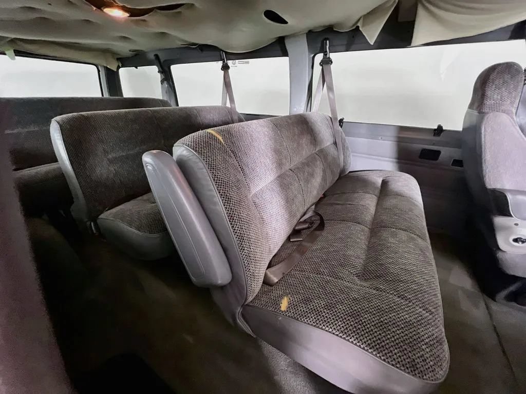 Used 2000 Dodge B3500 RWD image 24