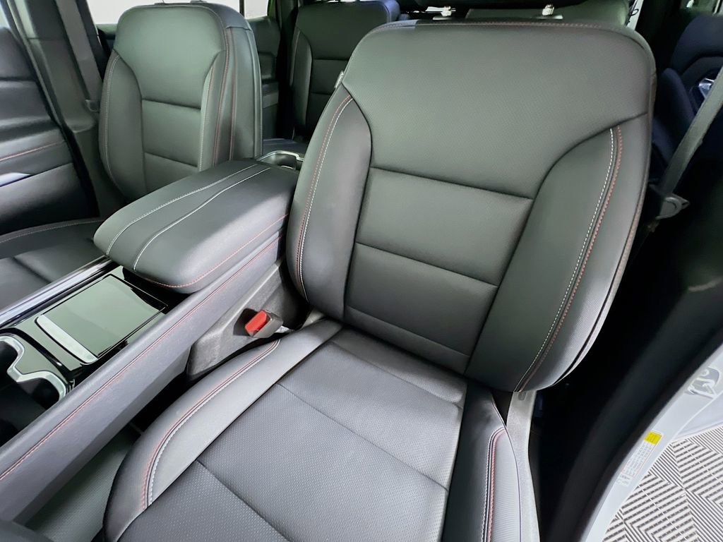 Used 2024 Chevrolet Traverse Z71 w/ Enhanced Driving Package image 21