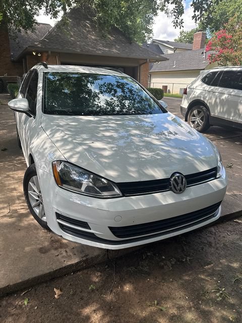 Used 2015 Volkswagen Golf SportWagen FWD image 4