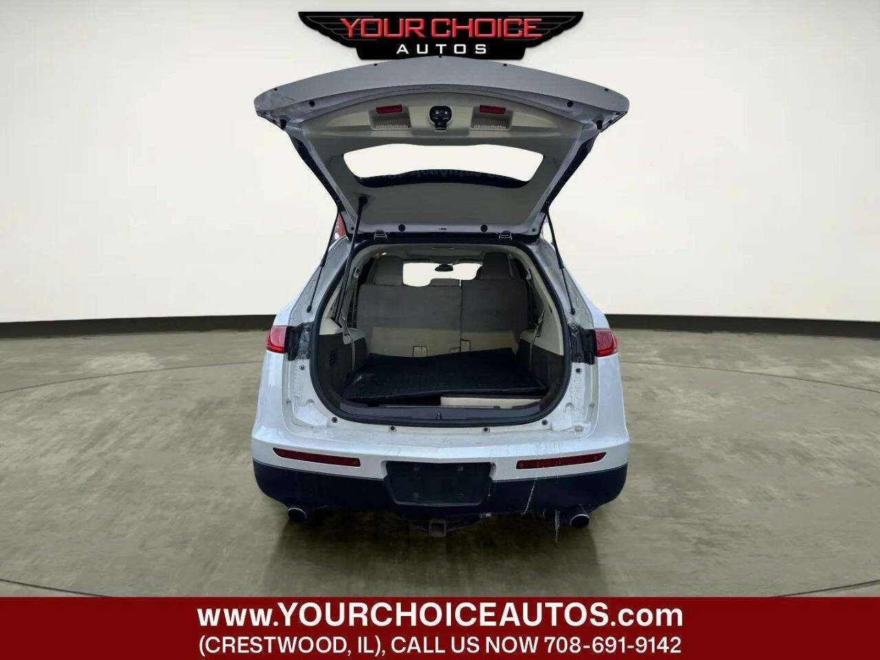 Used 2013 Lincoln MKT AWD image 10