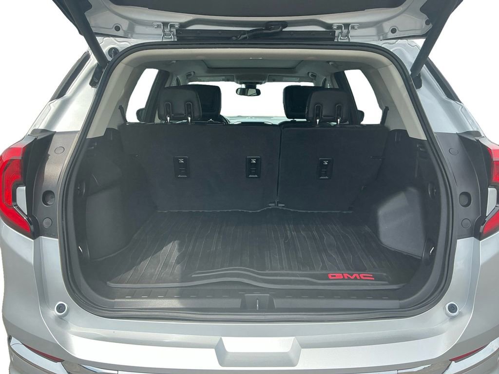 Used 2018 GMC Terrain Denali w/ Advanced Safety Package FWD image 24