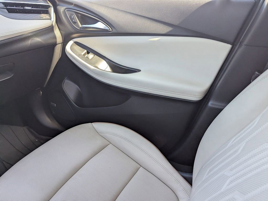 Used 2024 Buick Encore GX Avenir w/ Avenir Technology Package image 14