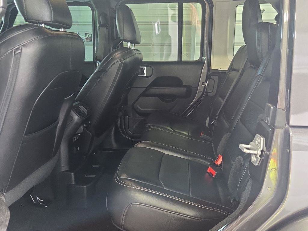 Used 2019 Jeep Wrangler Unlimited Sahara AWD/4WD image 17
