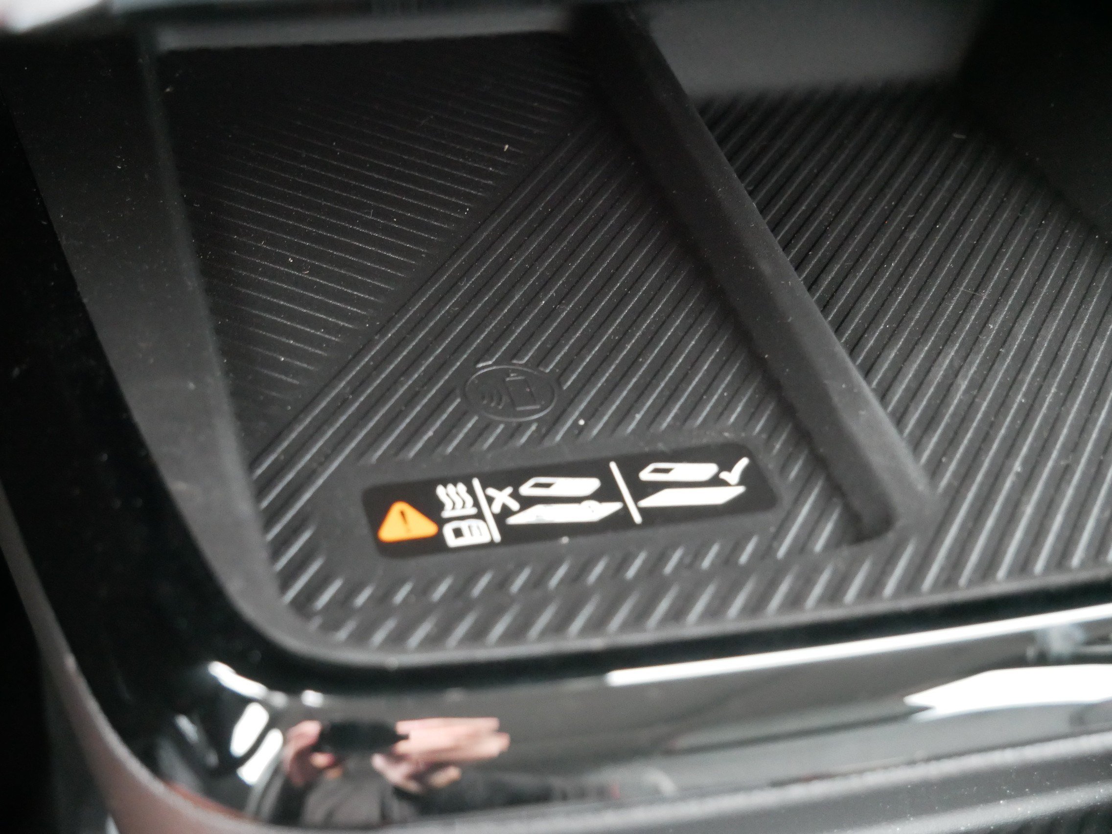 New 2027 Chevrolet Bolt RS w/ Technology Package FWD image 21