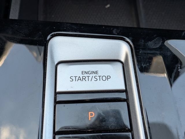 Used 2024 Volkswagen Atlas SEL AWD/4WD image 28