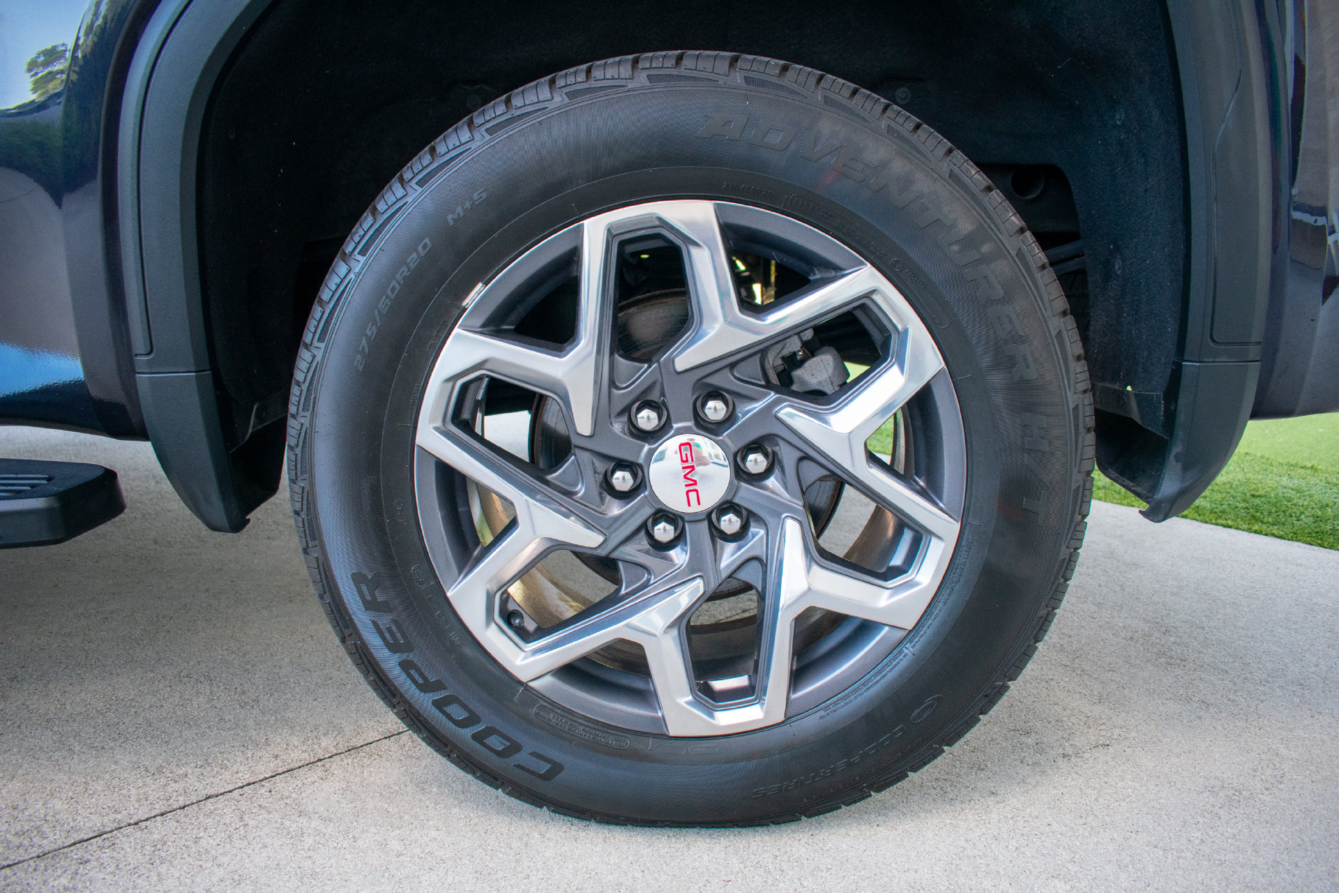 Used 2022 GMC Sierra 1500 SLT w/ SLT Premium Package RWD image 14