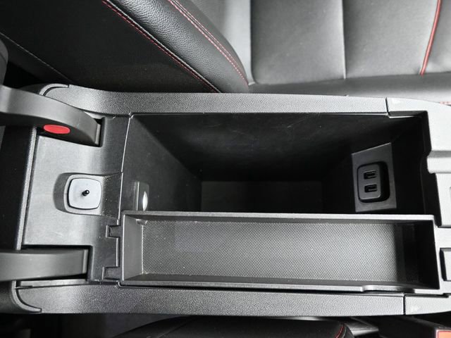 Used 2023 Chevrolet Equinox RS w/ RS Leather Package image 39