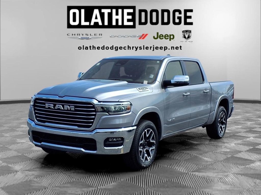 Used 2025 RAM 1500 Laramie AWD/4WD image 1