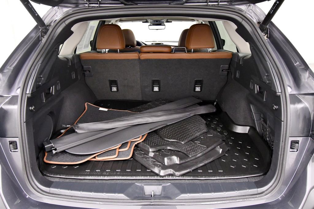 Used 2024 Subaru Outback Touring image 7