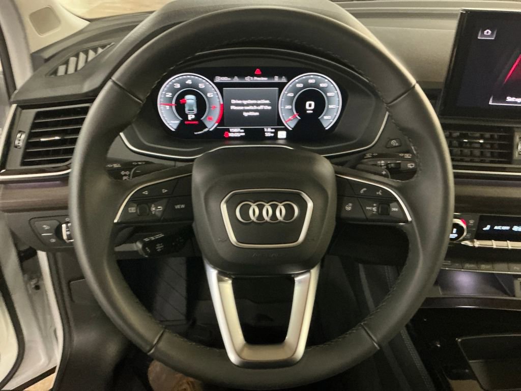Certified 2025 Audi Q5 2.0T Premium Plus w/ Premium Plus Package AWD/4WD image 19
