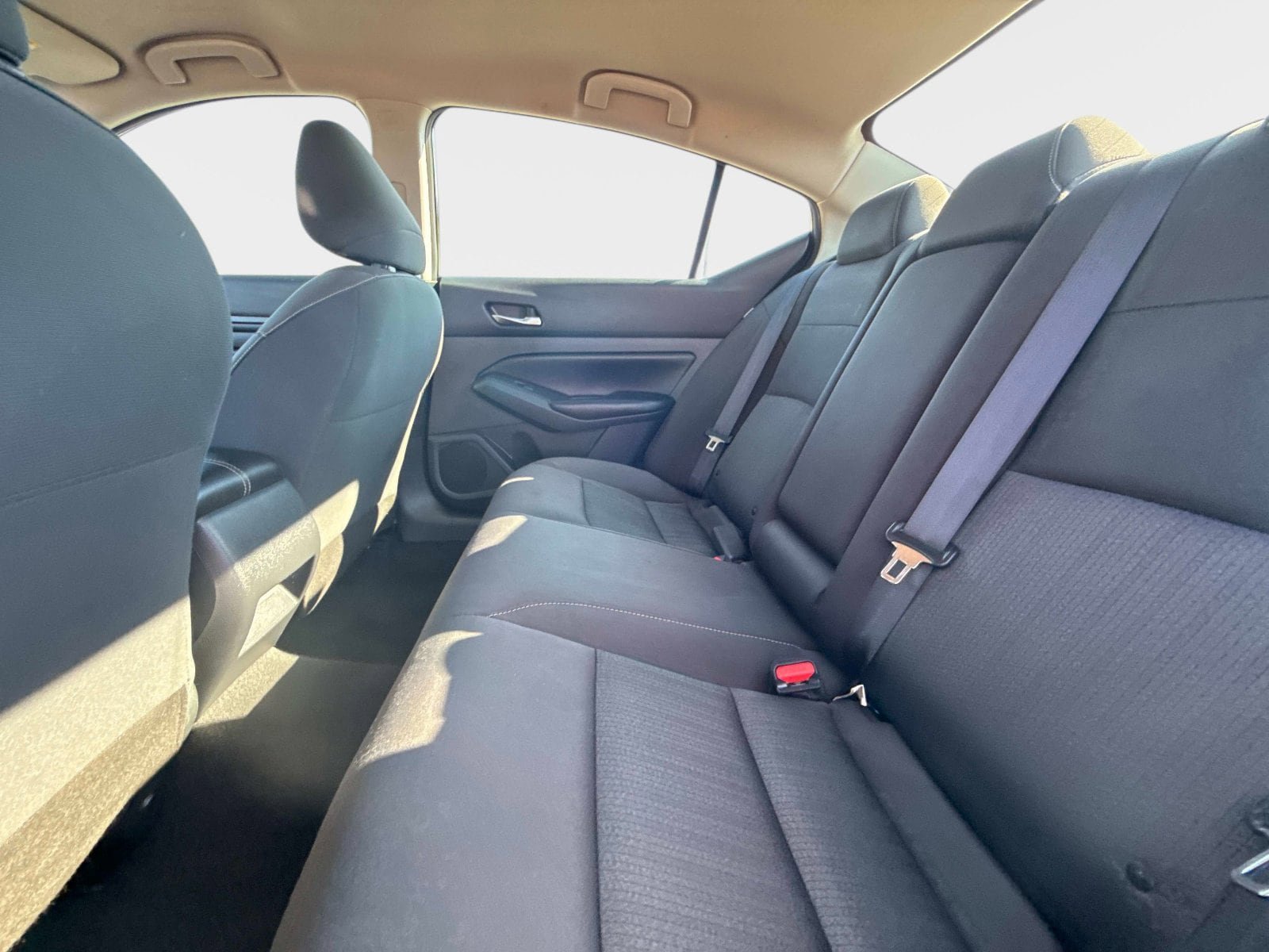 Used 2022 Nissan Altima 2.5 S FWD image 14