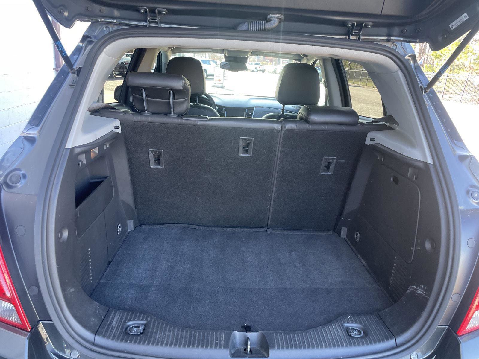 Used 2017 Chevrolet Trax LT w/ LT Convenience Package image 15