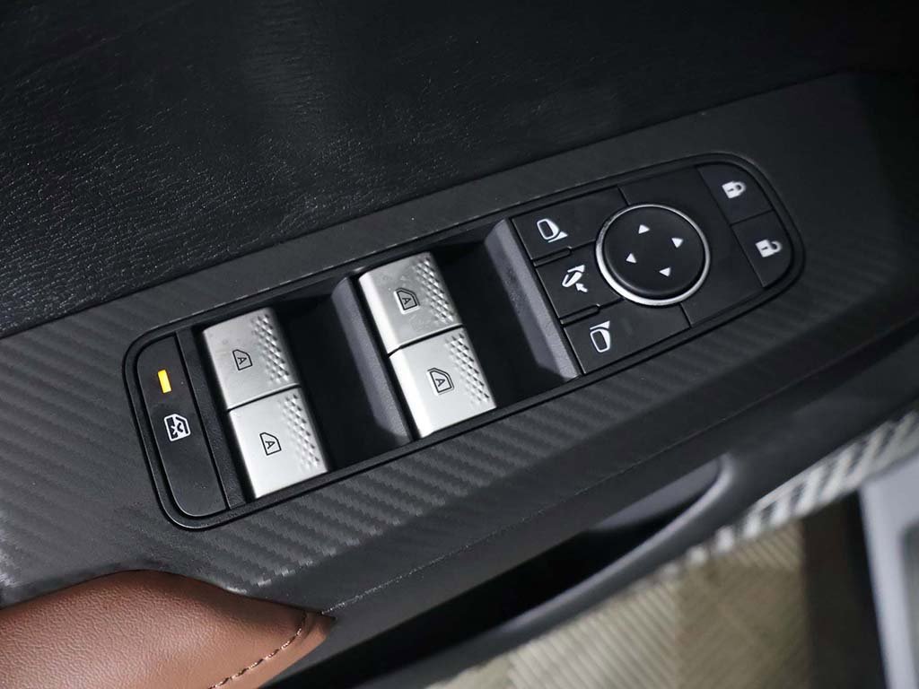 New 2026 Mitsubishi Outlander SEL image 44