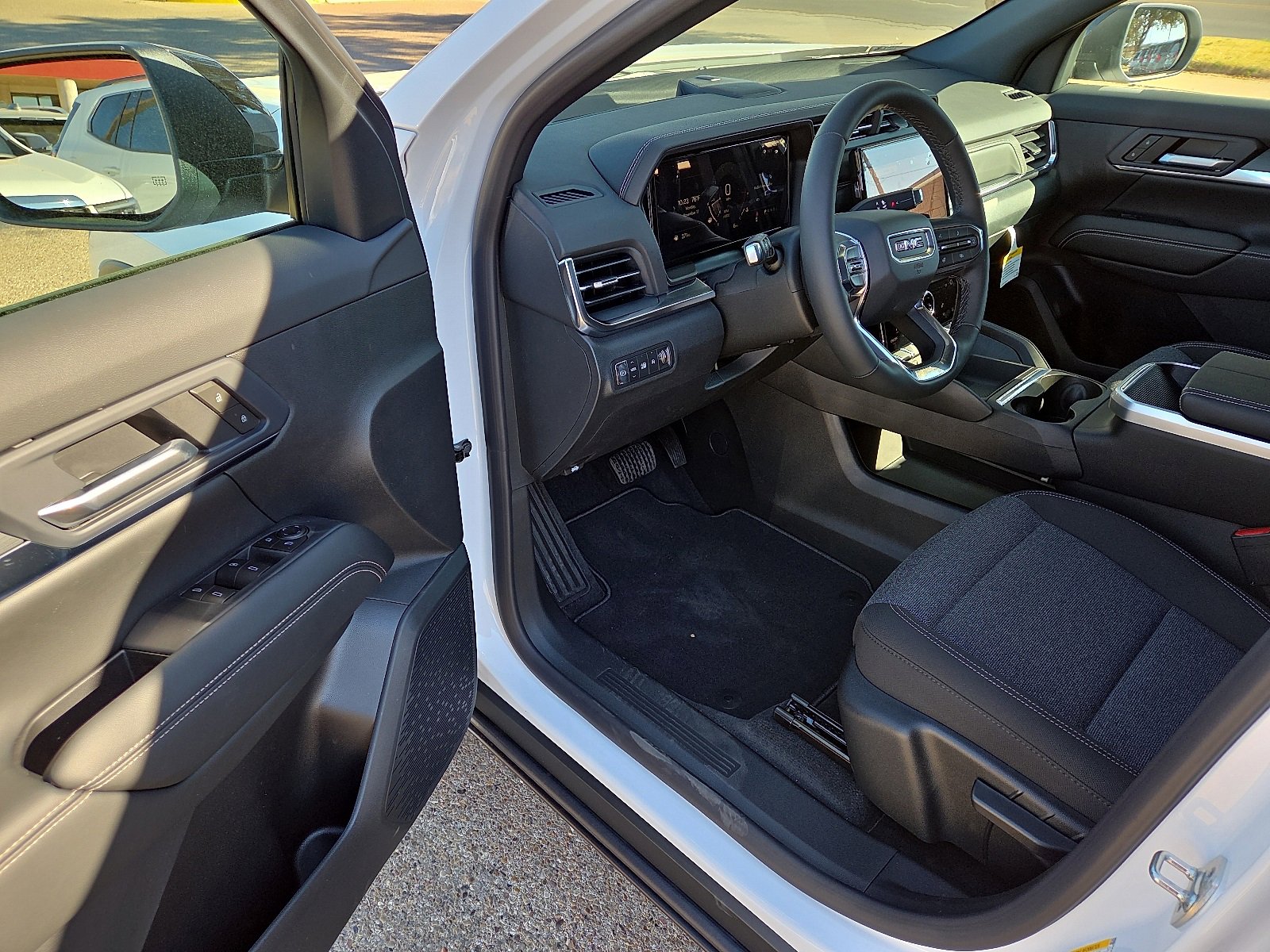 New 2026 GMC Terrain Elevation image 9