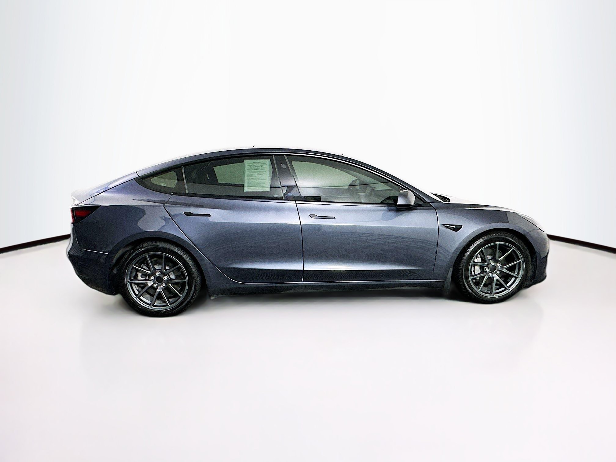 Used 2022 Tesla Model 3 Long Range AWD/4WD image 10