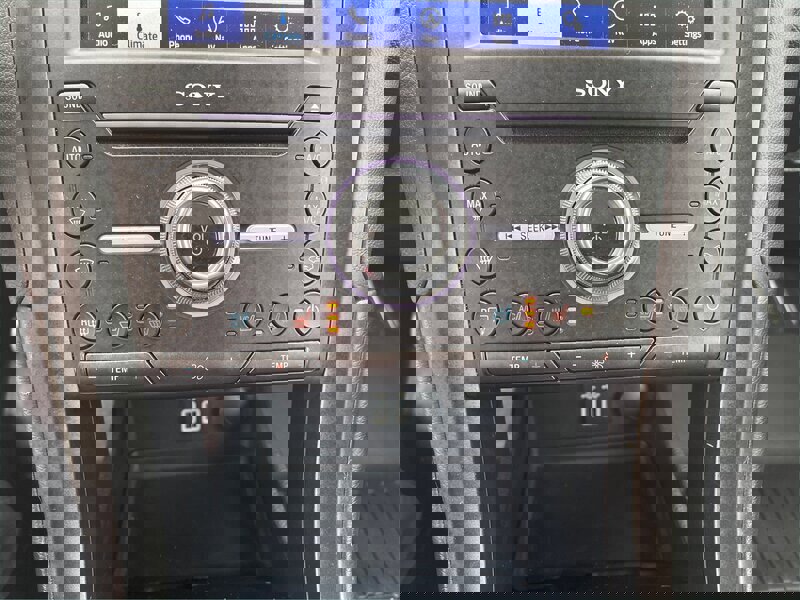 Used 2019 Ford Fusion Titanium image 33