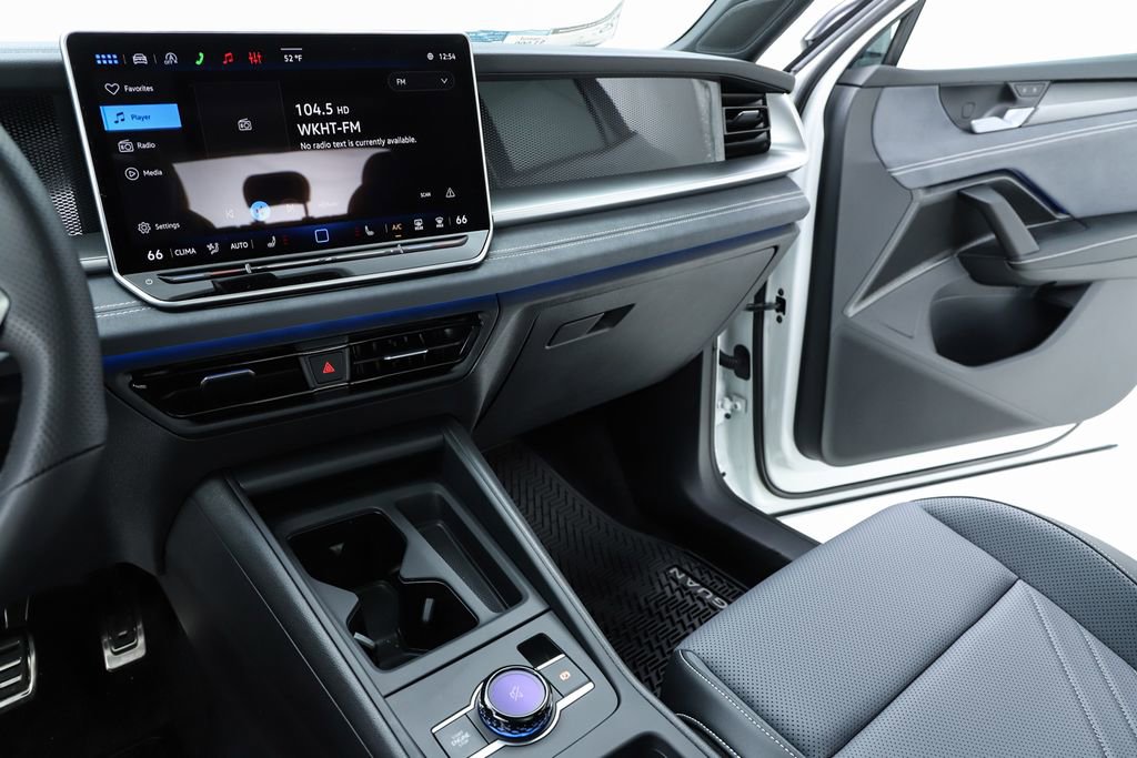 New 2026 Volkswagen Tiguan SE R-Line image 23