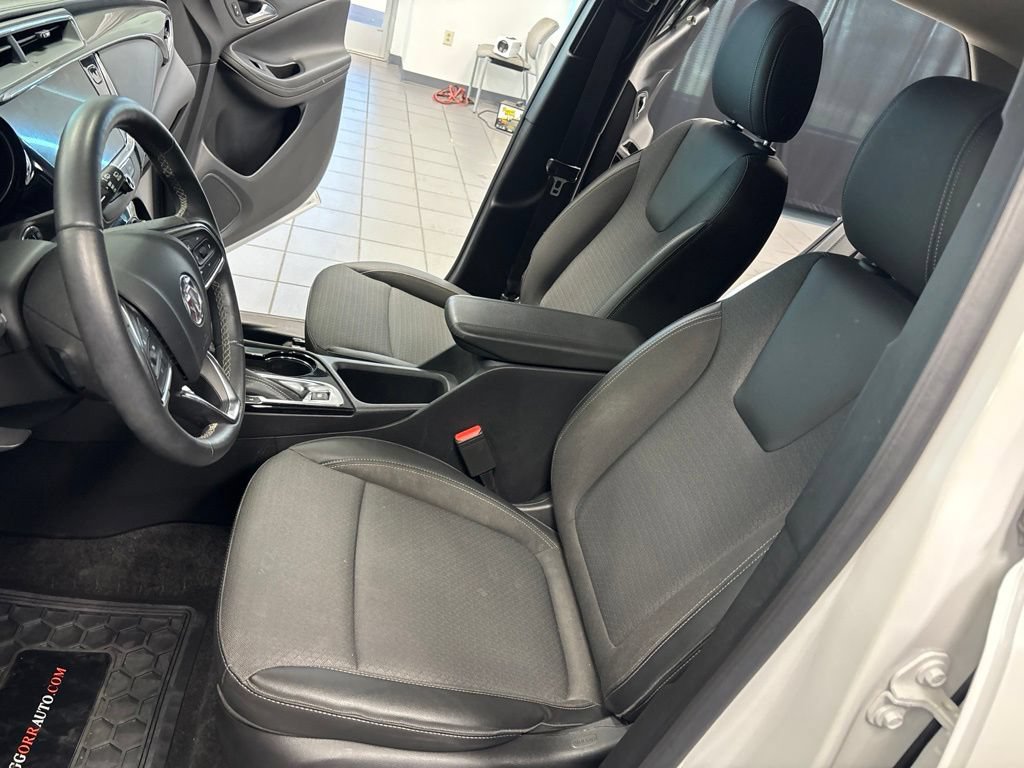 Used 2023 Buick Encore GX Select w/ Sport Touring Package FWD image 27
