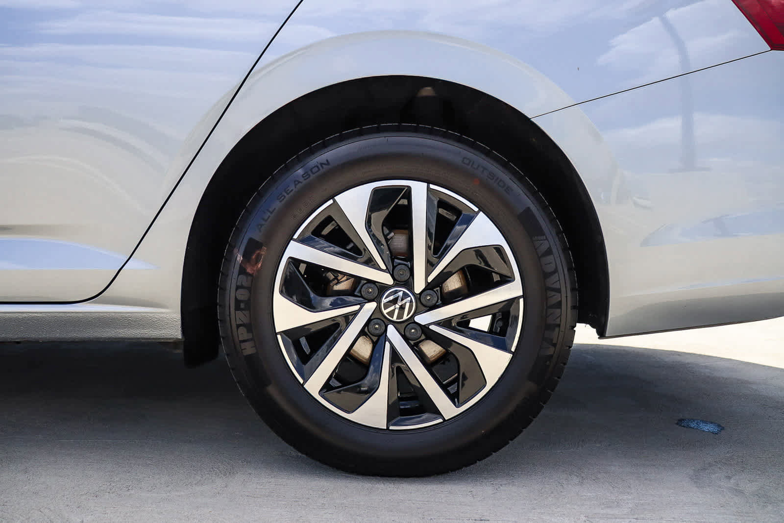 Used 2023 Volkswagen Jetta S image 10