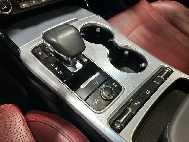 Used 2022 Kia Stinger GT2 w/ Red Interior Color Package RWD image 27