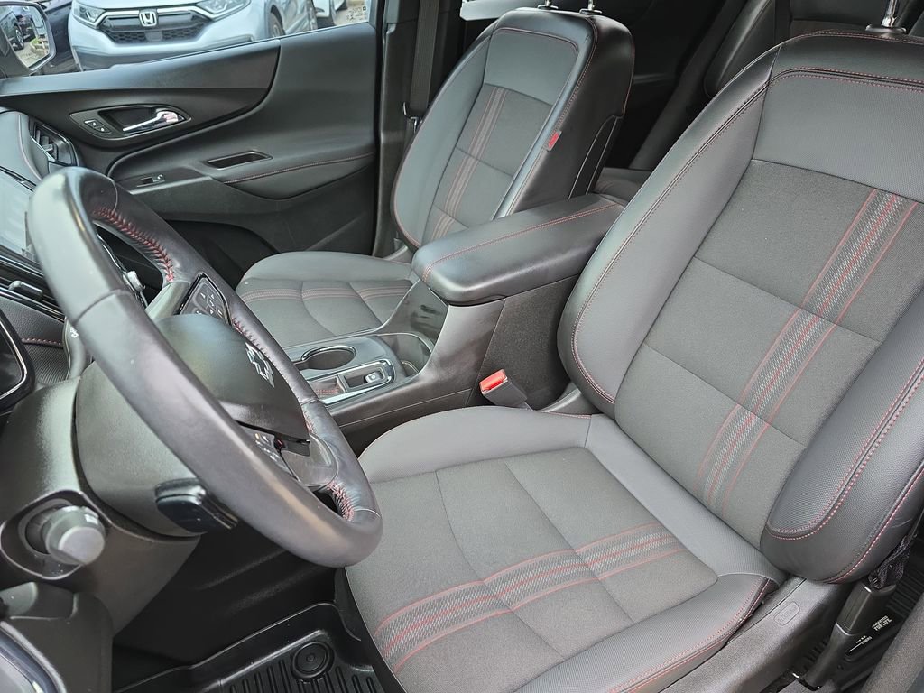 Used 2022 Chevrolet Equinox RS w/ Infotainment Package FWD image 15