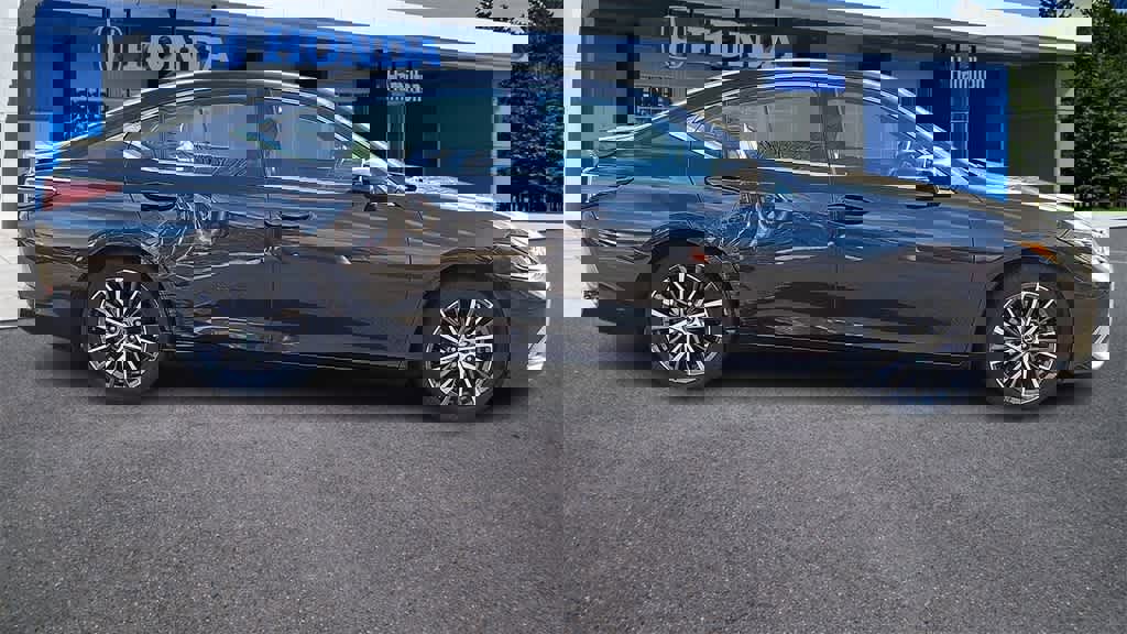 Used 2023 Lexus ES 300h w/ Premium Package image 9