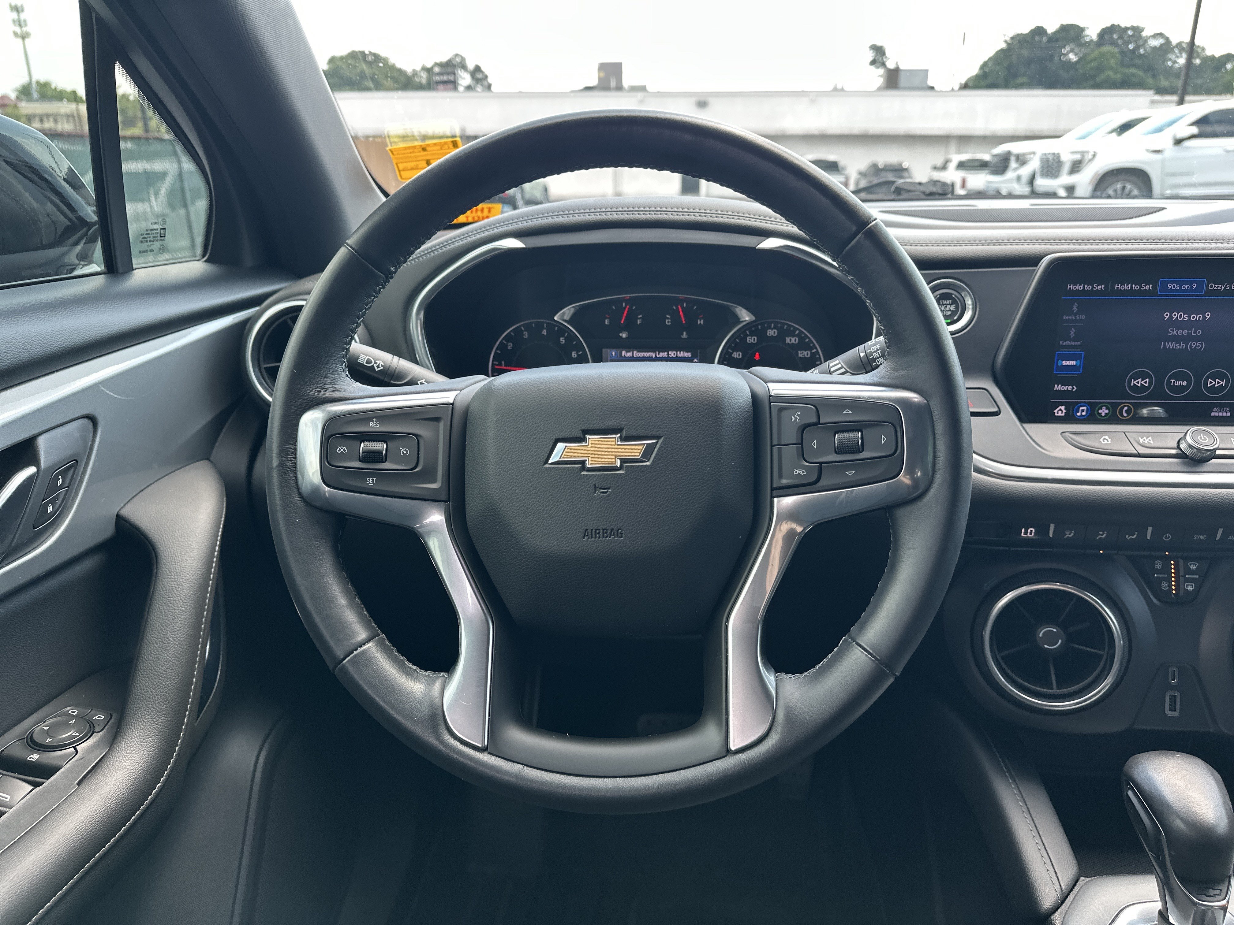 Used 2019 Chevrolet Blazer LT FWD image 17
