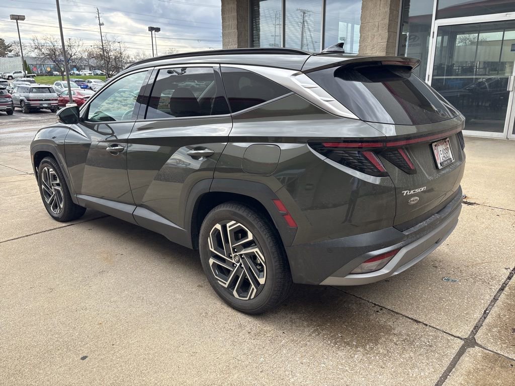 Used 2025 Hyundai Tucson Limited image 3