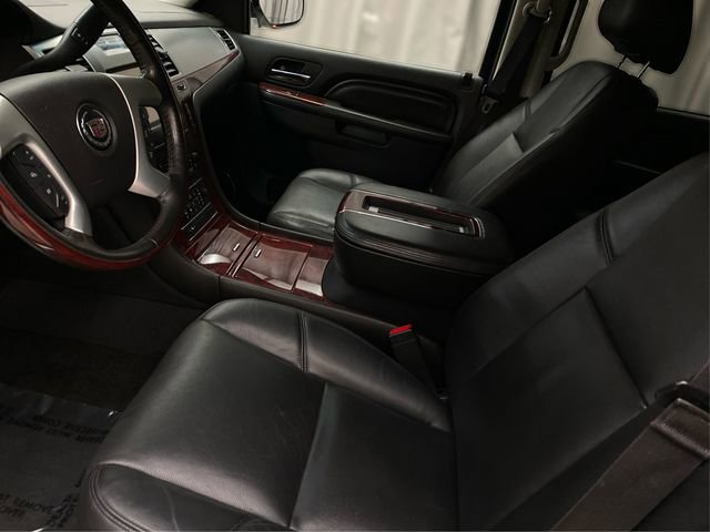 Used 2013 Cadillac Escalade EXT Luxury image 9