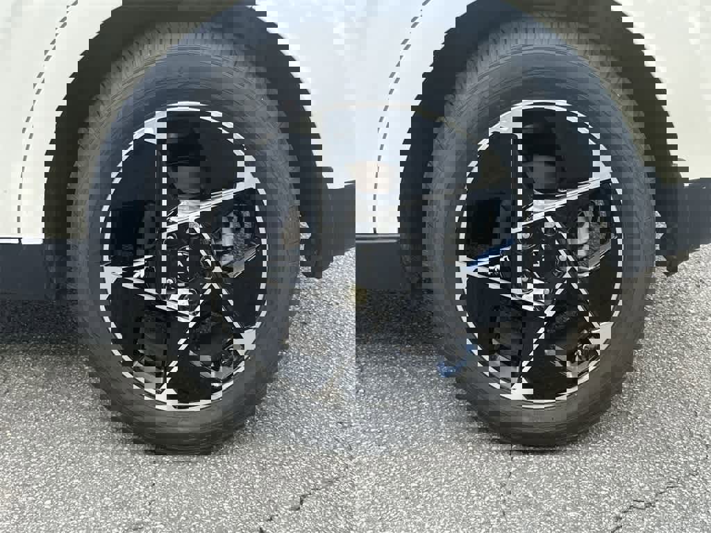 Certified 2025 Kia Soul EX image 11