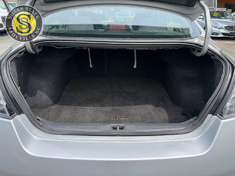 Used 2011 Nissan Altima 2.5 S FWD image 22