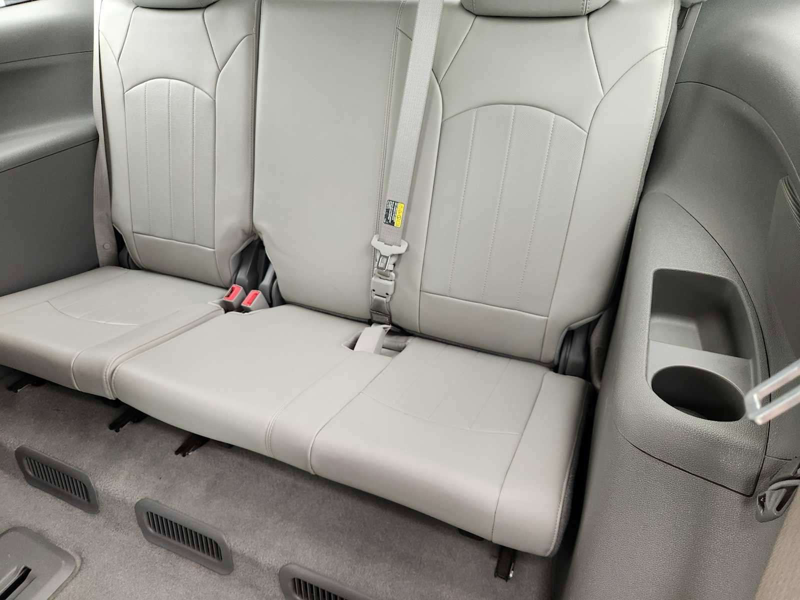 Used 2013 GMC Acadia SLT w/ Technology Package AWD/4WD image 30