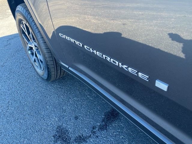 New 2025 Jeep Grand Cherokee L Limited image 44