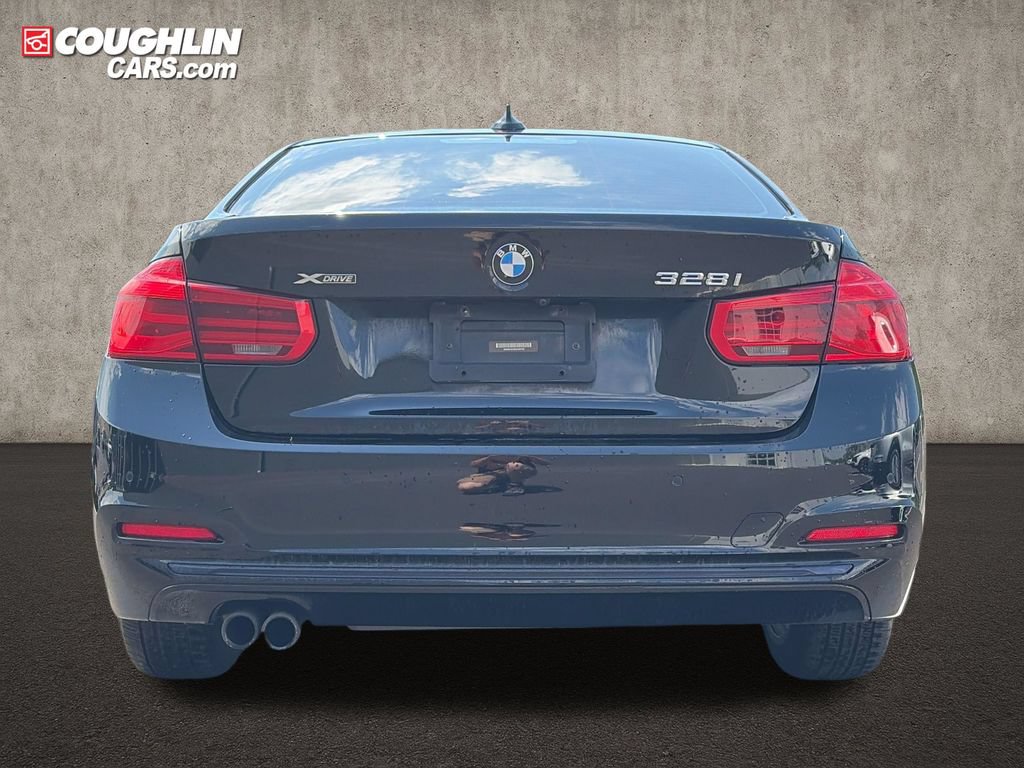 Used 2016 BMW 328i xDrive Sedan AWD/4WD image 6