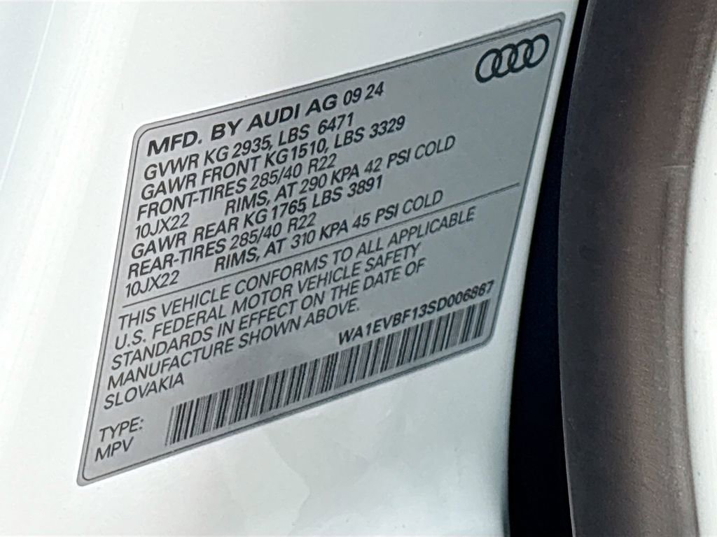 Used 2025 Audi Q8 Premium Plus AWD/4WD image 35
