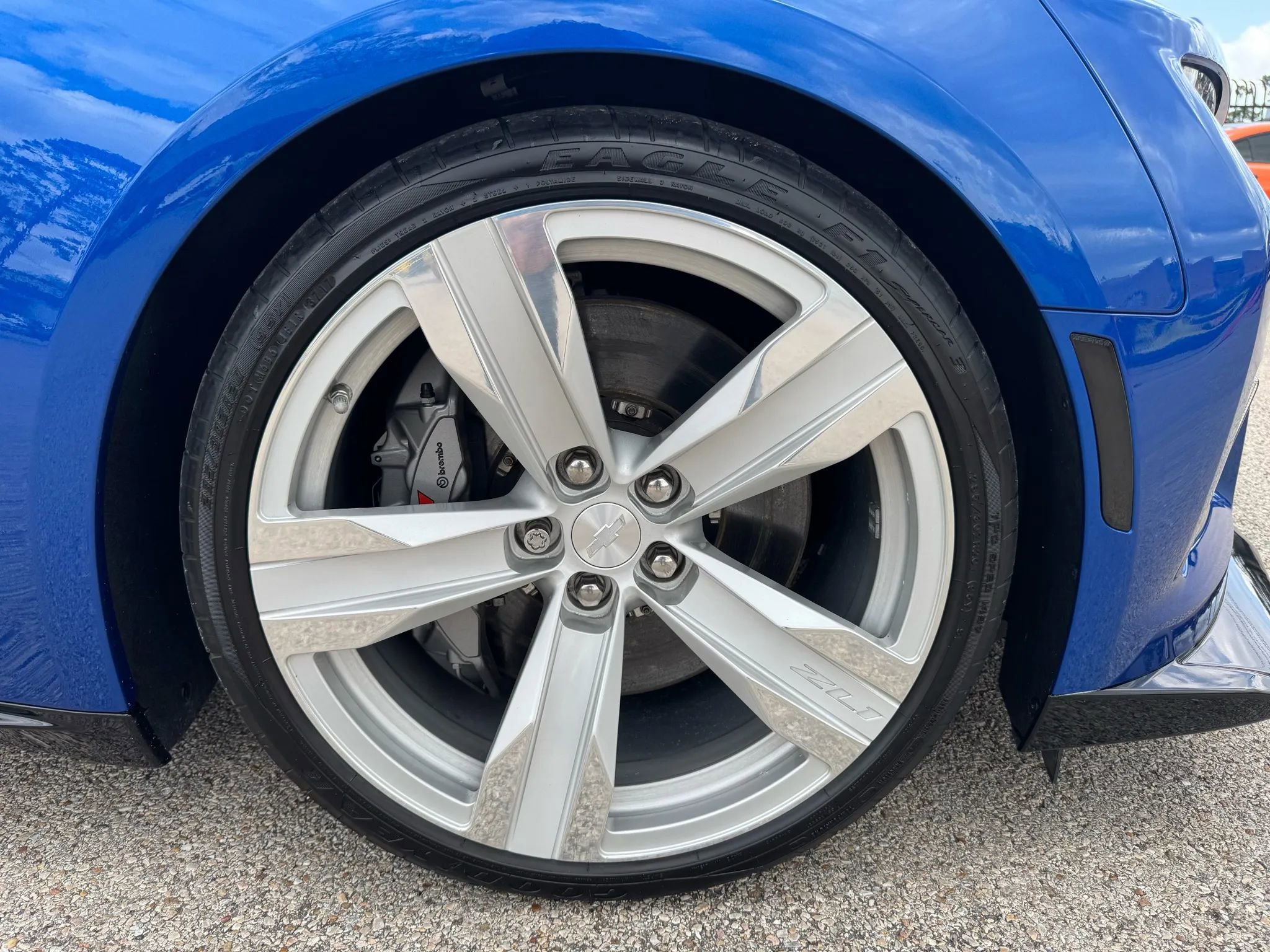 Used 2018 Chevrolet Camaro ZL1 w/ LPO, ZL1 Protection Package RWD image 15