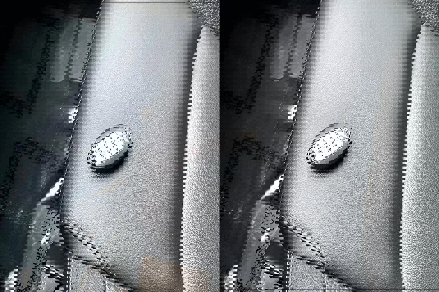 Used 2022 Nissan Pathfinder SL w/ Lighting Package (N92) image 13