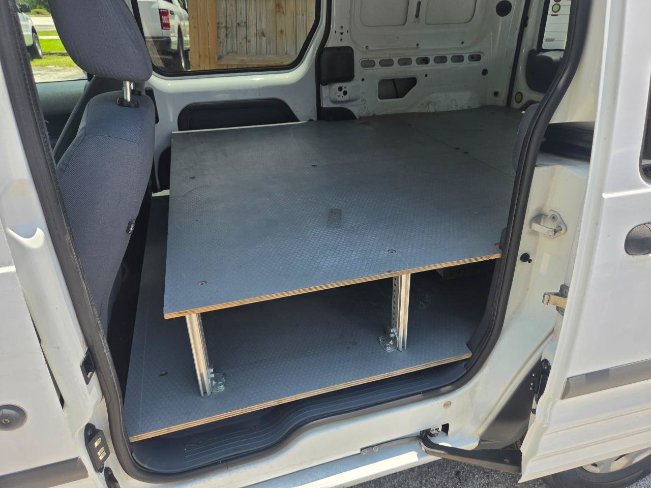 Used 2011 Ford Transit Connect XLT FWD image 18