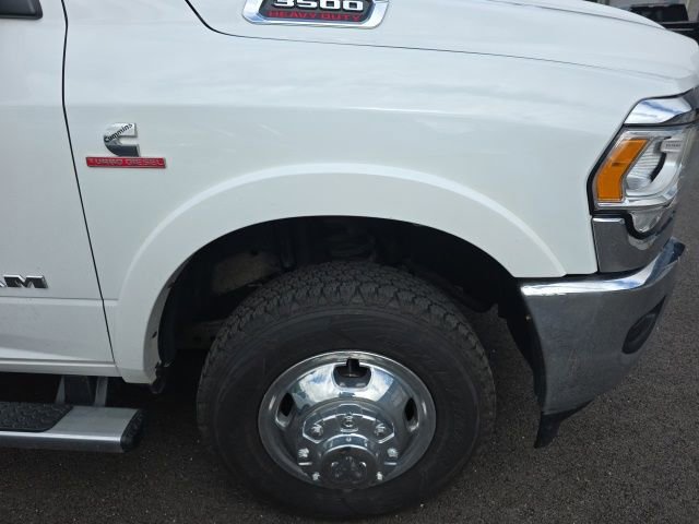 Used 2022 RAM 3500 Tradesman w/ Chrome Appearance Group AWD/4WD image 5