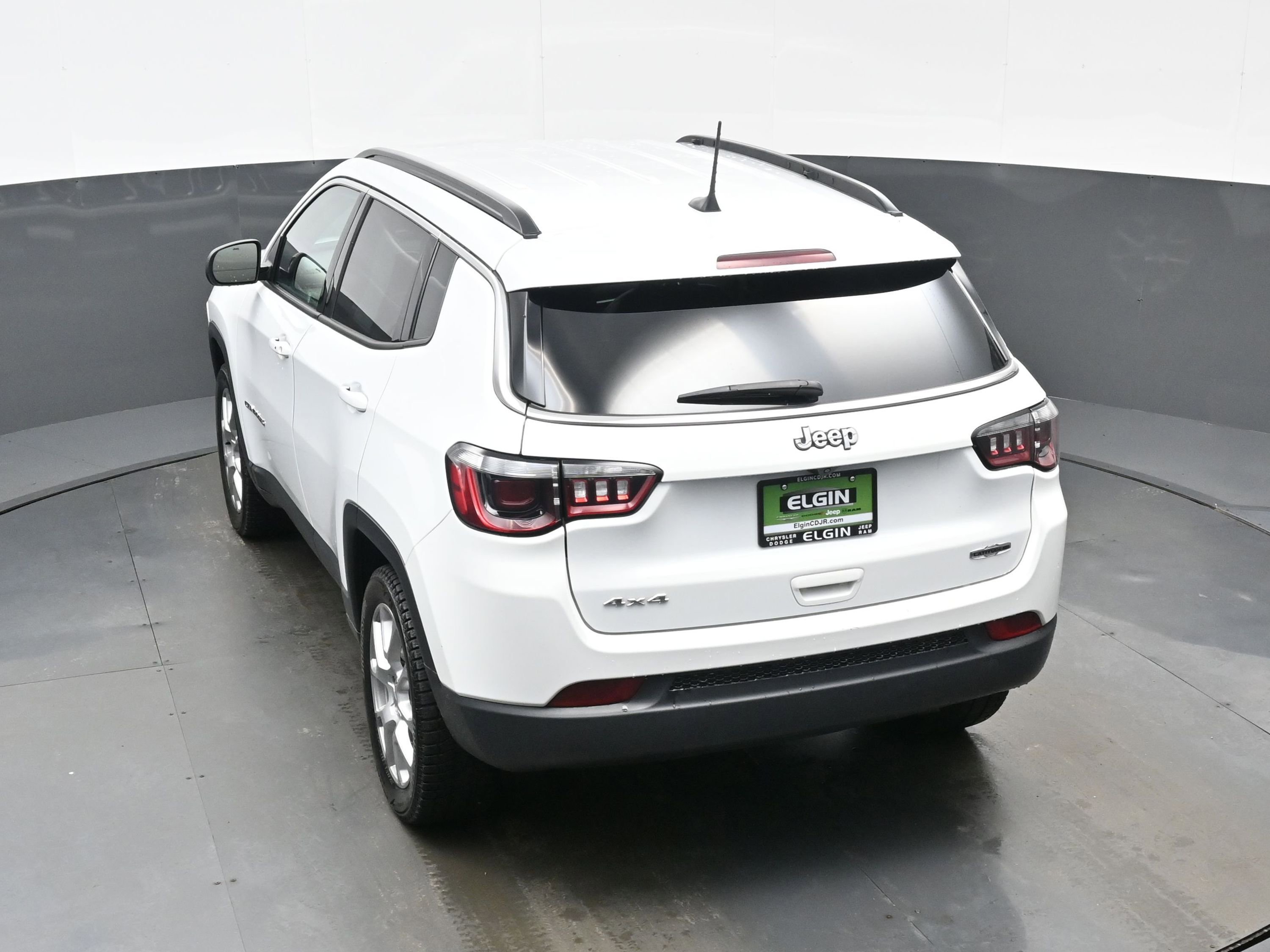 Used 2022 Jeep Compass Latitude image 33