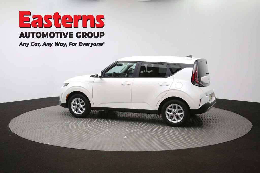 Used 2025 Kia Soul LX FWD image 60