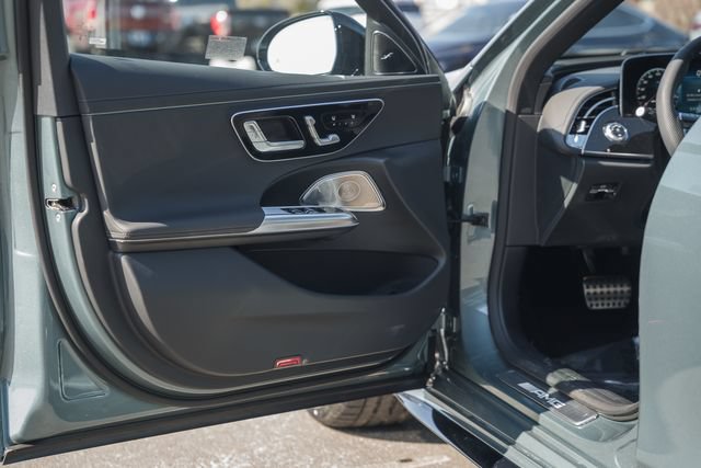 New 2026 Mercedes-Benz E 53 AMG e 4MATIC Sedan image 39