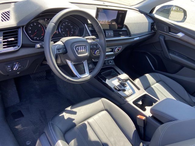 Used 2023 Audi Q5 2.0T Premium w/ Convenience Package AWD/4WD image 25