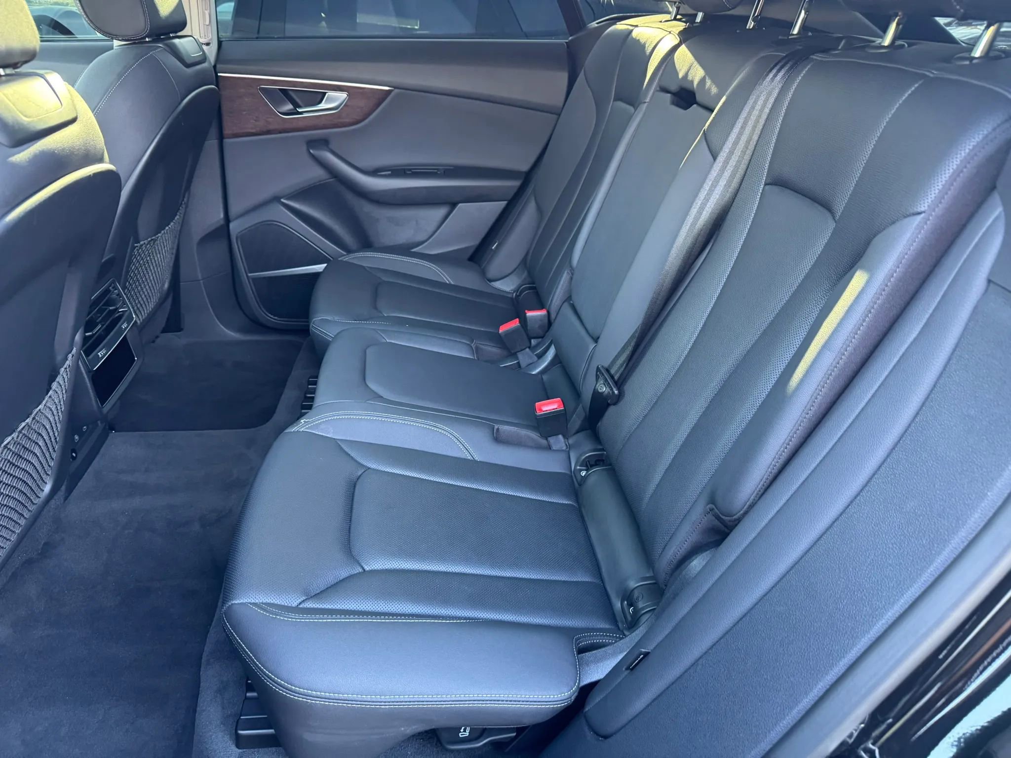 Used 2022 Audi Q8 Premium Plus AWD/4WD image 42
