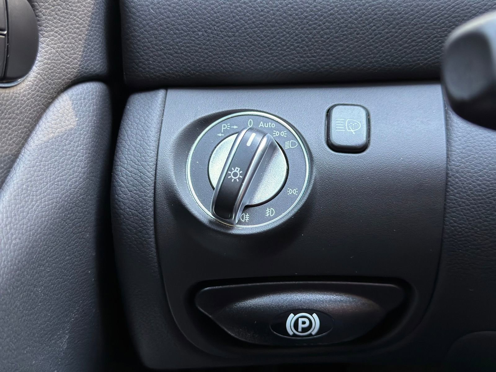 Used 2009 Mercedes-Benz SL 63 AMG image 14