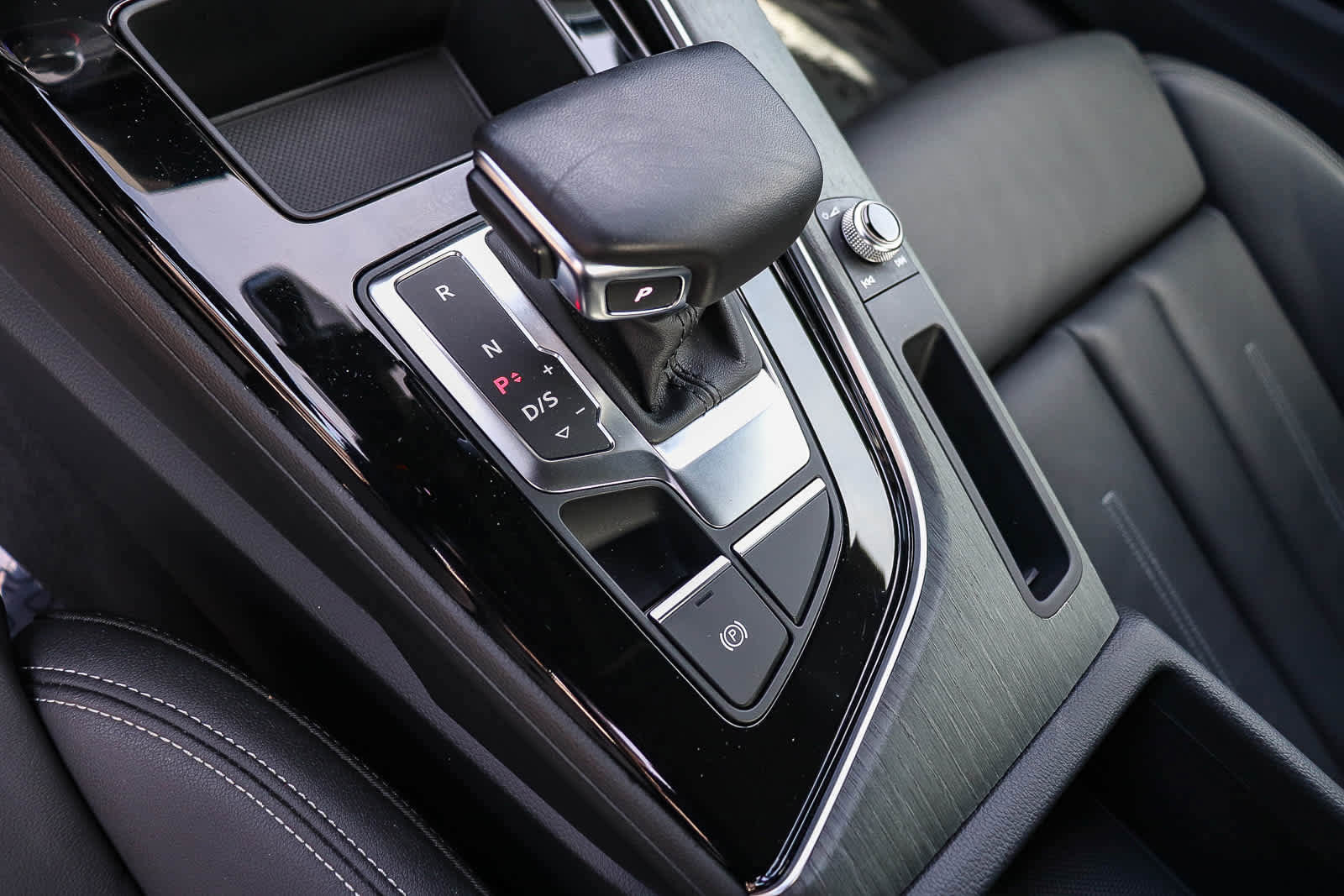 Used 2023 Audi A5 2.0T Premium w/ Convenience Package image 27